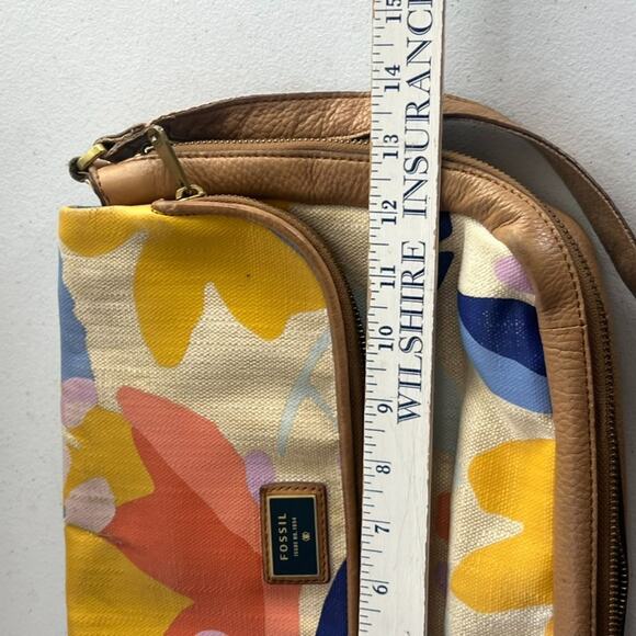 Fossil Preston Crossbody Purse Leather Canvas W/ Floral Pattern Flap Zip Around - Picture 15 of 16